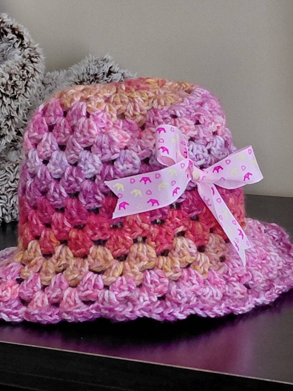 Handmade Pink Gradient Crochet Bucket Hat with Detachable-Ribbon - Accessories
